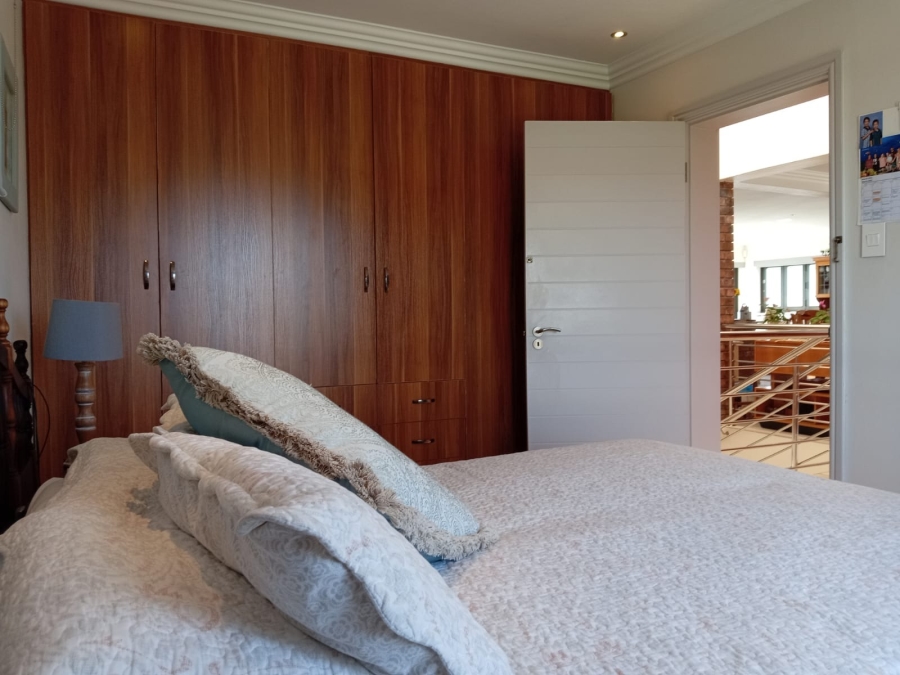 To Let 2 Bedroom Property for Rent in Calypso Beach Western Cape
